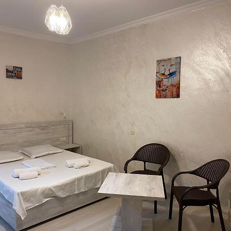 My Warm Guest House In Kobuleti Extérieur photo